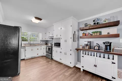 Kitchen - 38 Julia Ln, Toccoa, GA 30577 photo 1 of 3
