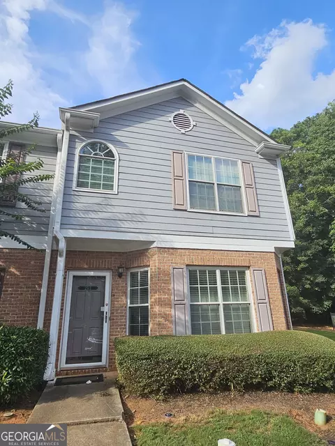 2511 Walden Lake Dr, Decatur, GA 30035