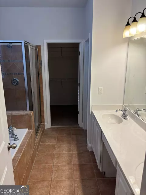 Bath - 16 Plum Blossom Ln, Hampton, GA 30228 photo 1 of 4