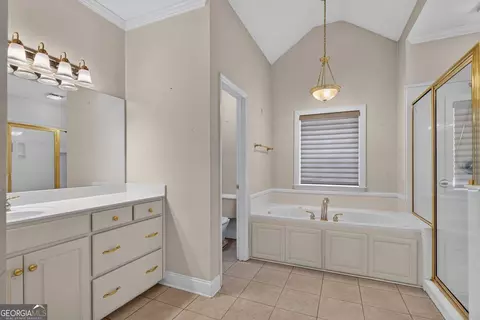 Bath - 4002 White Oak Ln, Lagrange, GA 30240 photo 1 of 5