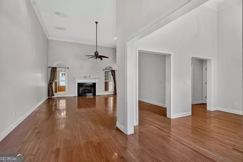 Living - 4002 White Oak Ln, Lagrange, GA 30240 photo 3 of 7
