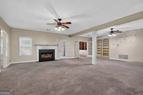 Living - 4002 White Oak Ln, Lagrange, GA 30240 photo 5 of 7