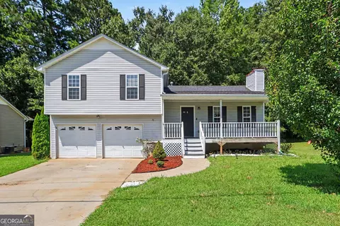 329 River Trace Dr, Villa Rica, GA 30180