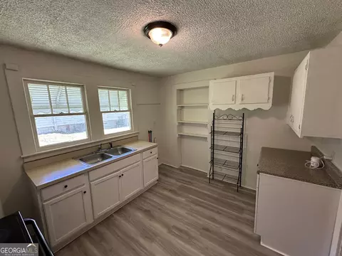 Kitchen - 133 Avon St, Toccoa, GA 30577 photo 1 of 3