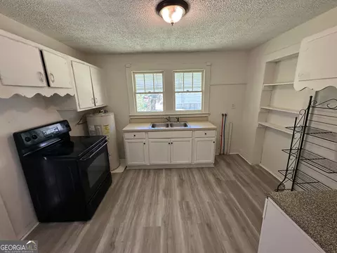 Kitchen - 133 Avon St, Toccoa, GA 30577 photo 3 of 3