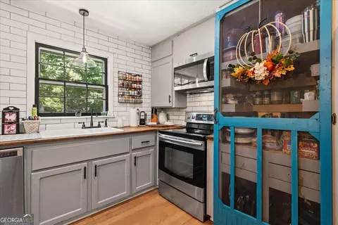 Kitchen - Undisclosed, Calhoun, GA 30701 photo 3 of 4