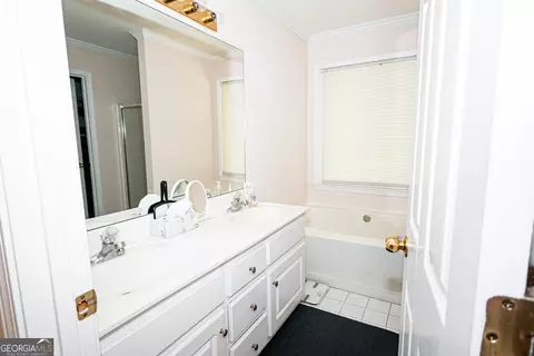 Bath - 405 Radcliffe Trce, Covington, GA 30016 photo 1 of 8