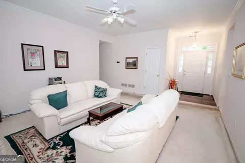 Entry Way - 405 Radcliffe Trce, Covington, GA 30016 photo 3 of 11