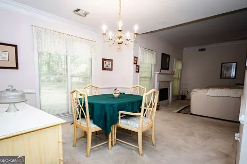 Dining - 405 Radcliffe Trce, Covington, GA 30016 photo 4 of 6