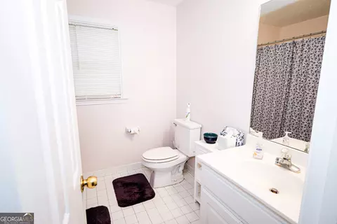 Bath - 405 Radcliffe Trce, Covington, GA 30016 photo 5 of 8