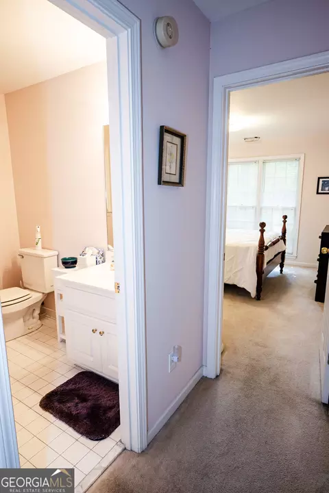 Entry Way - 405 Radcliffe Trce, Covington, GA 30016 photo 5 of 11