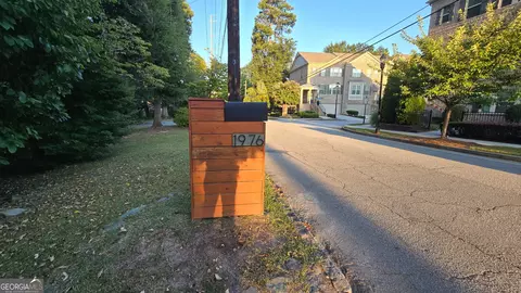 1976 Dering Cir NE, Atlanta, GA 30345