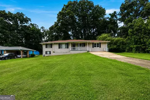 2881 Treadway Dr, Decatur, GA 30034