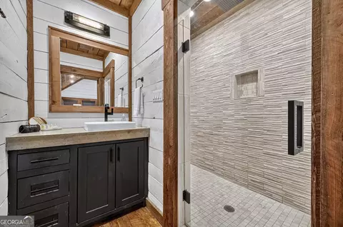 Bath - 224 Eagle Rdg, Morganton, GA 30560 photo 1 of 4