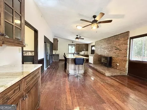 Kitchen - 557 Benttree Cir, Toccoa, GA 30577 photo 1 of 7