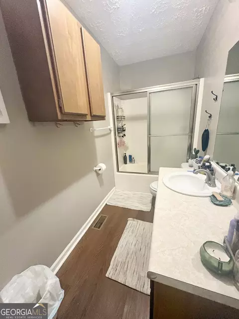 Bath - 557 Benttree Cir, Toccoa, GA 30577 photo 6 of 6