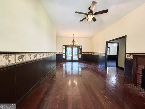 Living - 557 Benttree Cir, Toccoa, GA 30577 photo 1 of 3