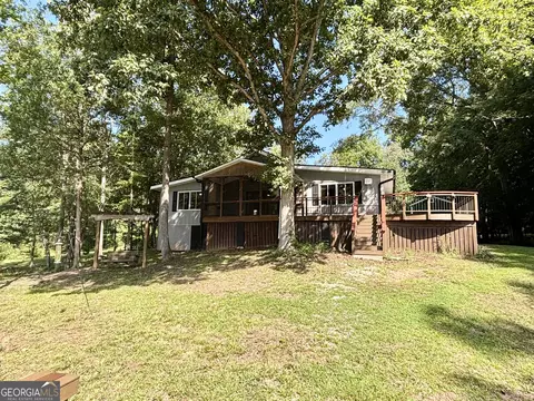 Exterior - 557 Benttree Cir, Toccoa, GA 30577 photo 2 of 13