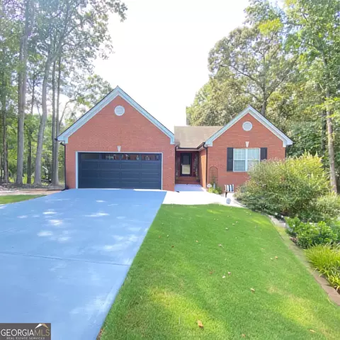 203 Jackson Park Dr, Hoschton, GA 30548