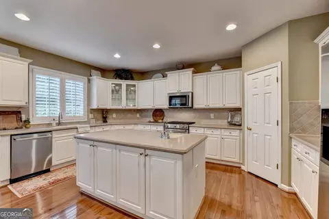 Kitchen - 4196 Cami Way NE, Buford, GA 30519 photo 10 of 10