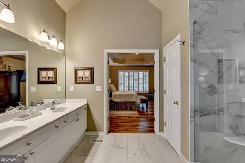 Bath - 4196 Cami Way NE, Buford, GA 30519 photo 5 of 8