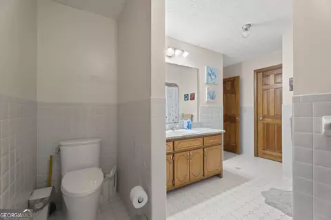 Bath - 735 Chambers Rd, Mcdonough, GA 30253 photo 4 of 4