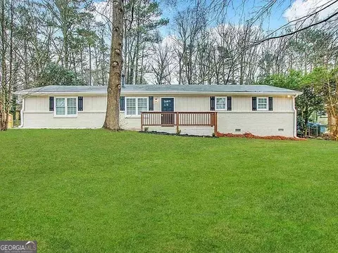 3826 S Ridge Dr, Lithia Springs, GA 30122