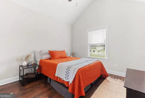 Bedroom - 105 Avington Chase, Perry, GA 31069 photo 8 of 10