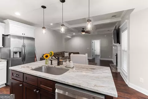 Kitchen - 105 Avington Chase, Perry, GA 31069 photo 9 of 9