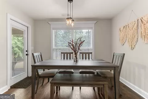 Dining - 105 Avington Chase, Perry, GA 31069 photo 2 of 3