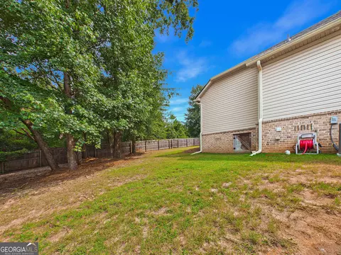 Exterior - 105 Avington Chase, Perry, GA 31069 photo 8 of 14