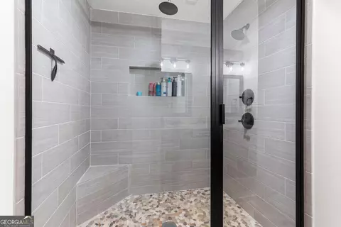 Bath - 105 Avington Chase, Perry, GA 31069 photo 3 of 5