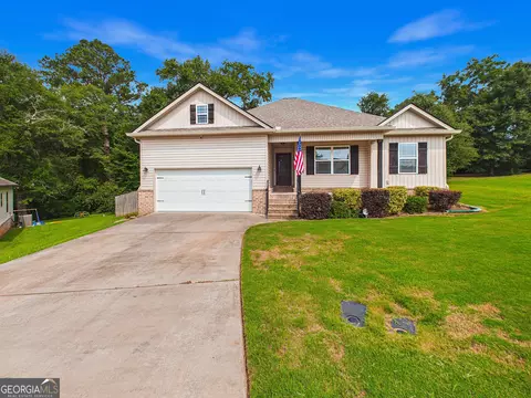 Exterior - 105 Avington Chase, Perry, GA 31069 photo 2 of 14