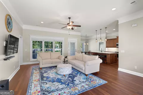 Living - 335 Westminster Dr, Guyton, GA 31312 photo 2 of 4