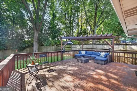 Exterior - 3659 Admiral Dr, Chamblee, GA 30341 photo 2 of 7