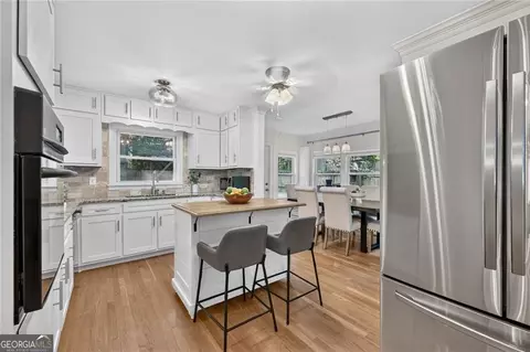 Kitchen - 3659 Admiral Dr, Chamblee, GA 30341 photo 1 of 2