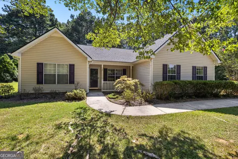20 Walton Woods Dr, Newnan, GA 30263