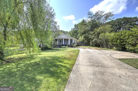 219 Etowah Dr, Cartersville, GA 30120