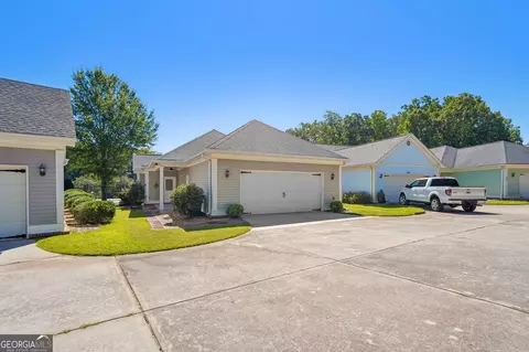 Exterior - 155 Pratt Dr, Covington, GA 30014 photo 4 of 10