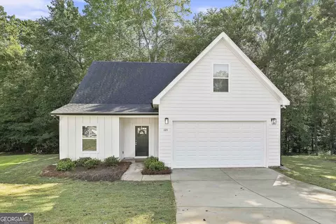 105 Kent Dr, Fayetteville, GA 30214