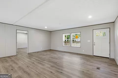 Living - 921 Smith Loop Rd, Demorest, GA 30535 photo 1 of 1