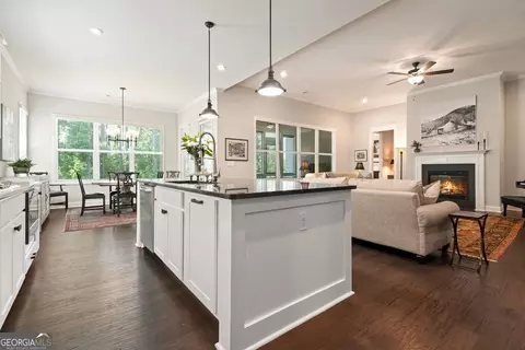 Kitchen - 213 Fieldbrook Xing, Canton, GA 30115 photo 5 of 9