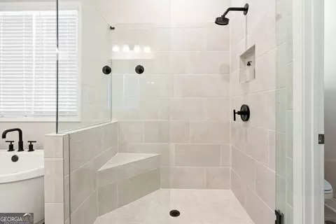 Bath - 213 Fieldbrook Xing, Canton, GA 30115 photo 6 of 9