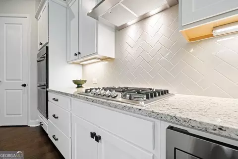 Kitchen - 213 Fieldbrook Xing, Canton, GA 30115 photo 8 of 9