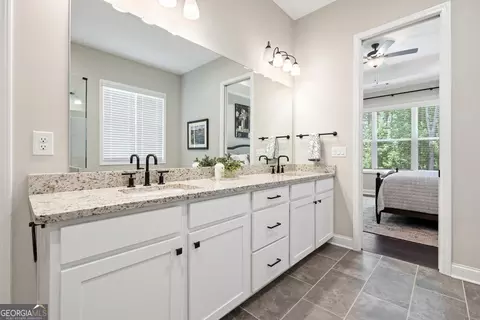 Bath - 213 Fieldbrook Xing, Canton, GA 30115 photo 3 of 9