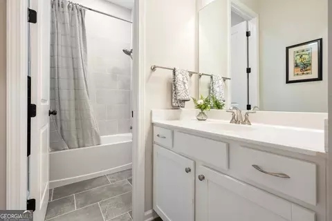 Entry Way - 213 Fieldbrook Xing, Canton, GA 30115 photo 5 of 8