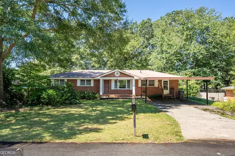 3732 Debbie Ln, Powder Springs, GA 30127