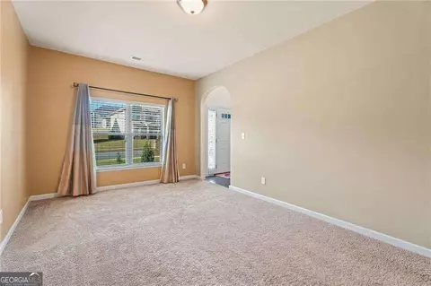Living - 12174 Centerra Dr, Hampton, GA 30228 photo 2 of 6
