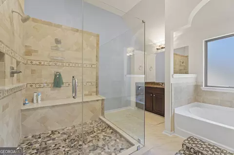 Bath - 12174 Centerra Dr, Hampton, GA 30228 photo 3 of 6