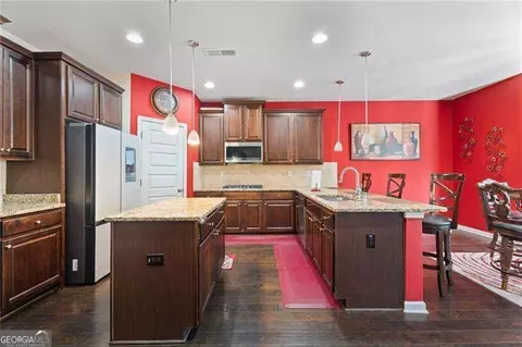 Kitchen - 12174 Centerra Dr, Hampton, GA 30228 photo 2 of 4